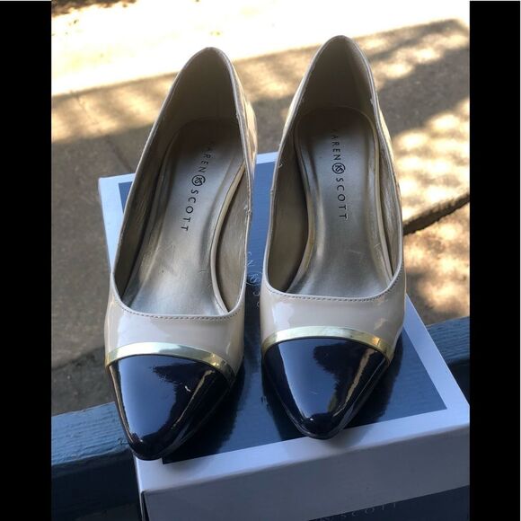 Karen Scott Women’s Heels Sz 7 - Picture 6 of 8